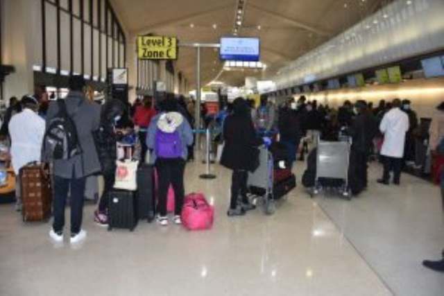 Nigerianos nos EUA partem para Abuja